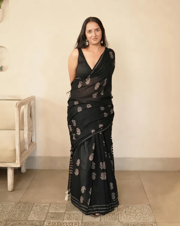 Multicolour_Cotton_Paisley_Hblock_Print_Moonga_Saree_With_Tassels_For_Women